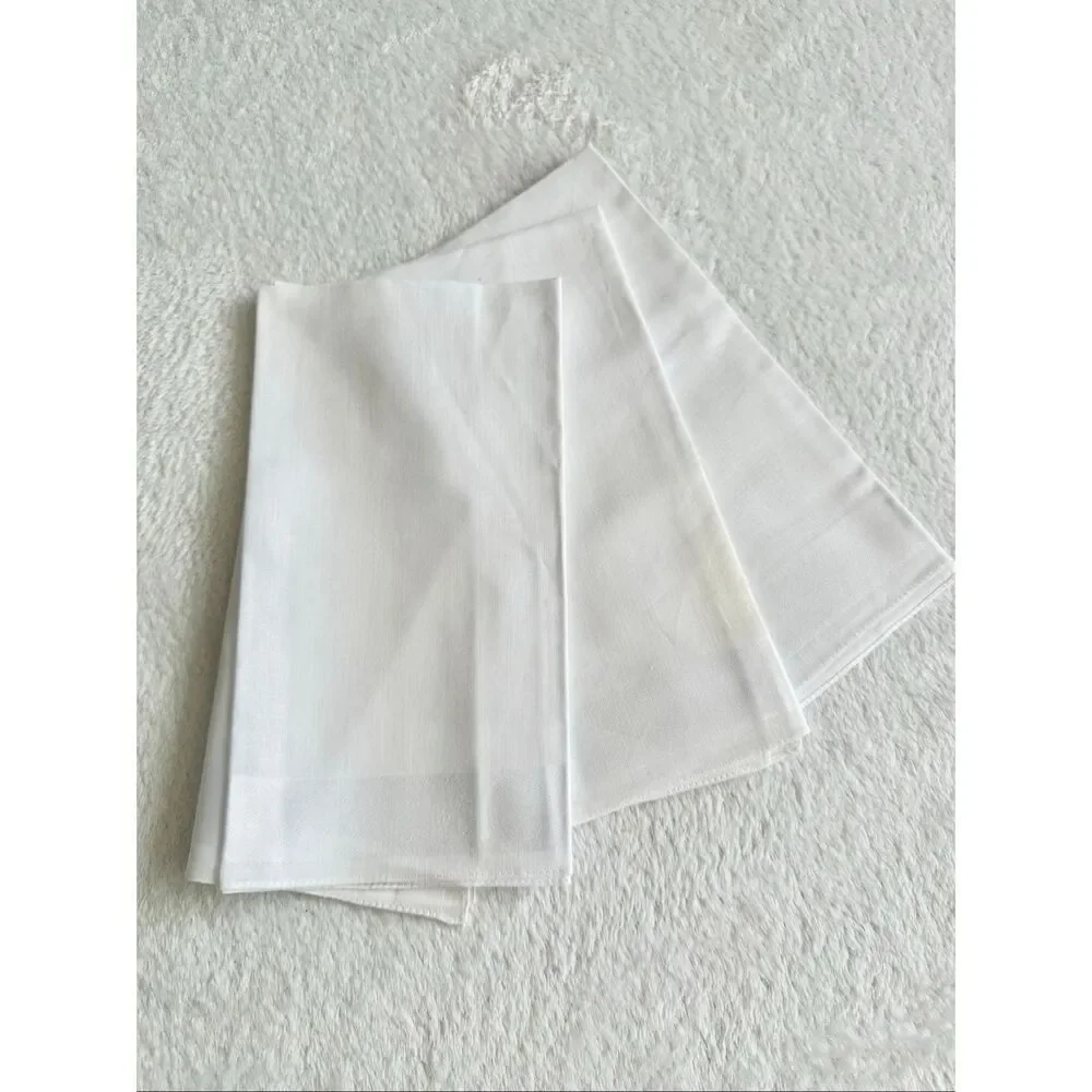 Used white cloth table napkins set of 3